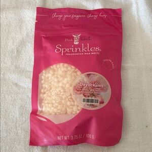 Pink Zebra Daydreams Fragranced Wax Melts